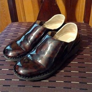 Fit Flops Tortoise Print Loafers, Size 7